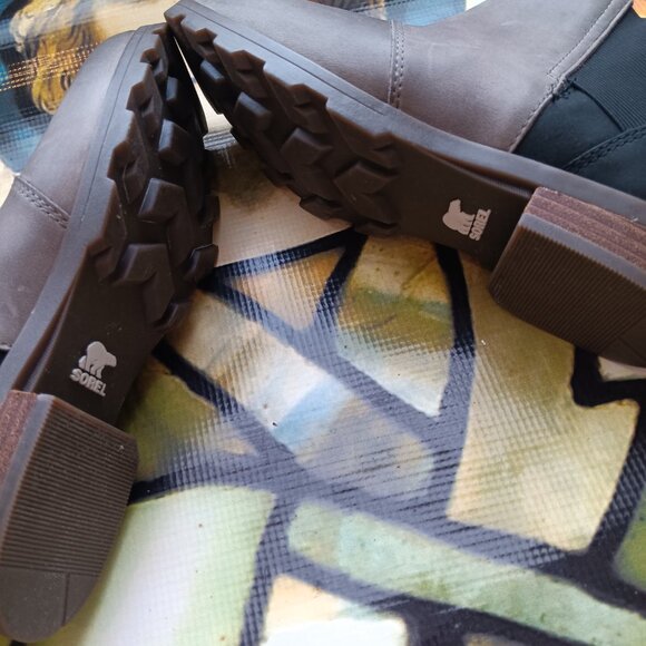 Women's SOREL Leather Waterproof Chelsea Boot in Steel Grey - Picture 7 of 11